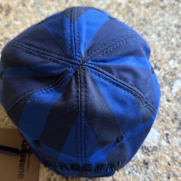 Burberry blue/black check baseball cap. Unisex. One size 8-12Y. New, with tag. - Picture 4 of 6